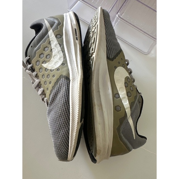Nike Downshifter 8 Running Shoes Mens Size 9.5 Gray‎ White Sneakers - Picture 7 of 7